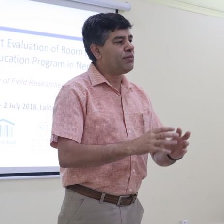 Dr Mahesh Puri